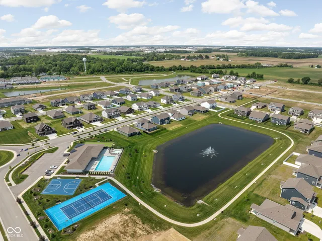 $330,000 | 2892 Maricopa Boulevard, Whitestown, IN 46075