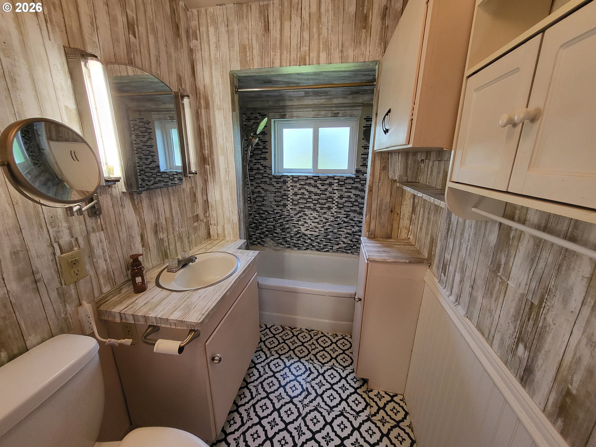 1865 J Street Springfield, OR 97477 - Photo 11 of 22