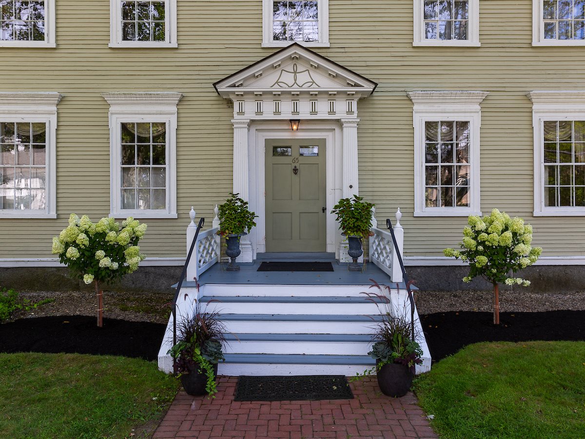65 High Street Exeter, NH 03833 - Photo 3 of 38