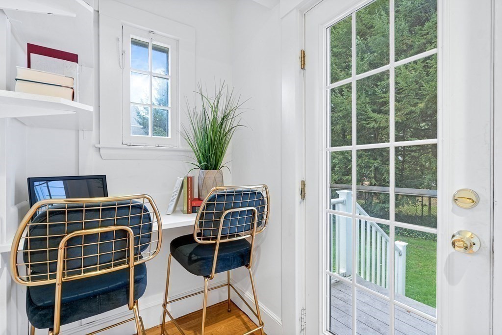 8 Tappan Road Wellesley, MA 02482 - Photo 15 of 33
