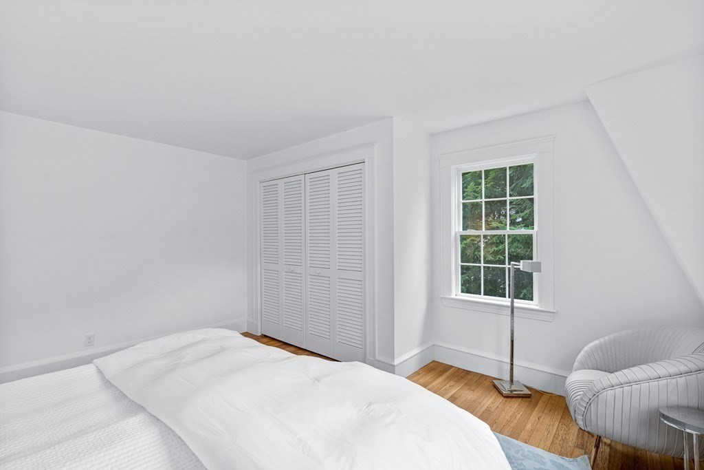 8 Tappan Road Wellesley, MA 02482 - Photo 19 of 33