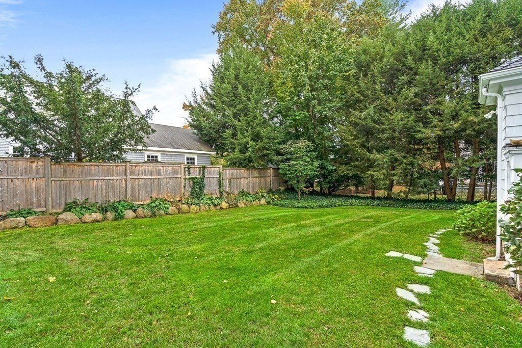 8 Tappan Road Wellesley, MA 02482 - Photo 29 of 33