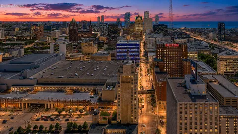 $625,000 | 606 West Wisconsin Avenue, Unit 1801, Milwaukee, WI 53203