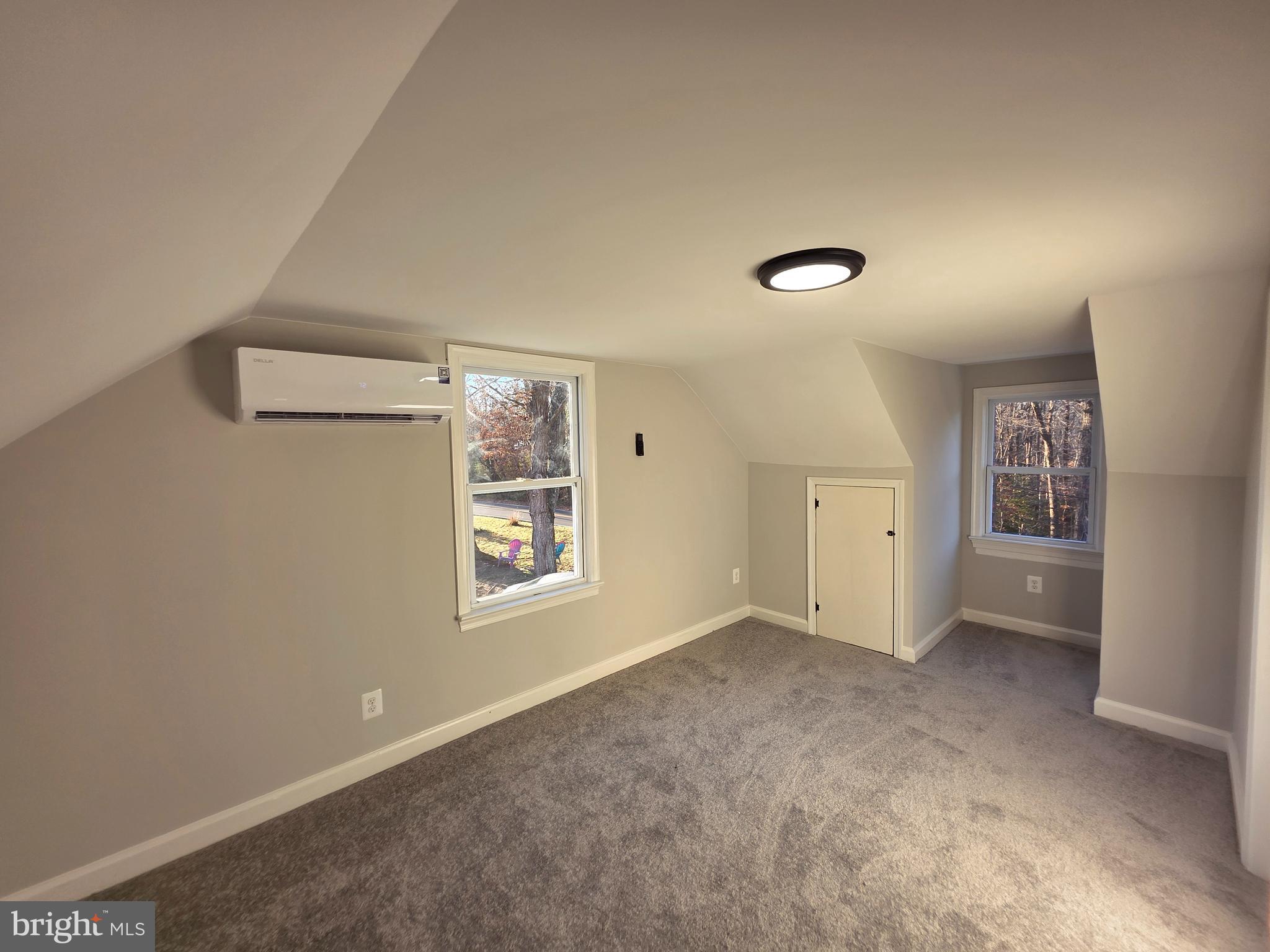 25294 Vista Road Hollywood, MD 20636 - Photo 13 of 53 an empty room with windows and closet