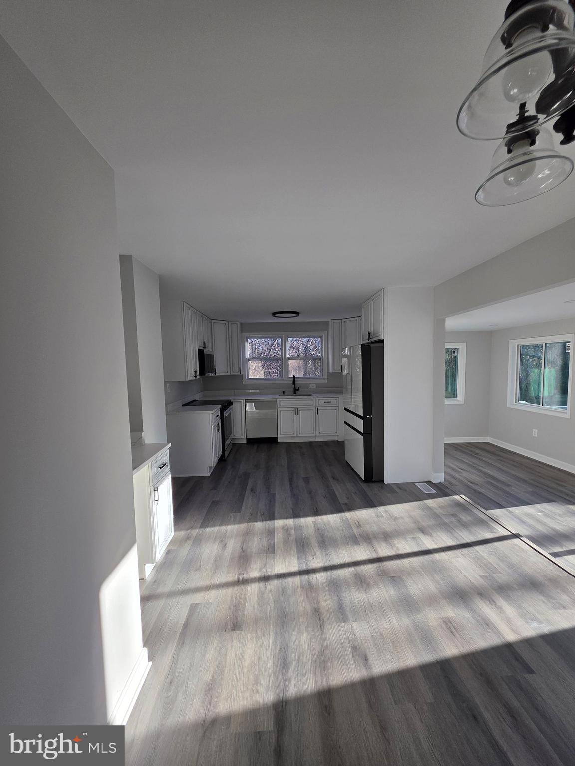 25294 Vista Road Hollywood, MD 20636 - Photo 37 of 53 a view of living room with furniture and a rug