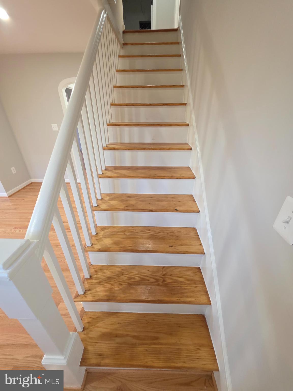 25294 Vista Road Hollywood, MD 20636 - Photo 9 of 53 a view of entryway