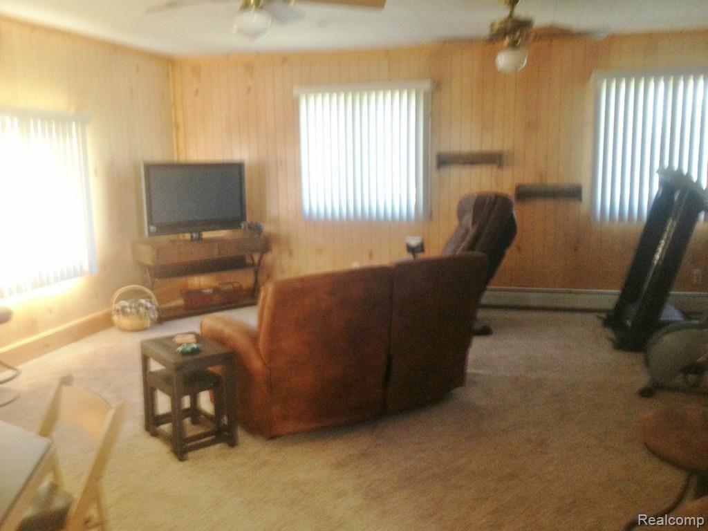 9633 Lindsey Road Casco, MI 48064 - Photo 5 of 31 m9.jpg