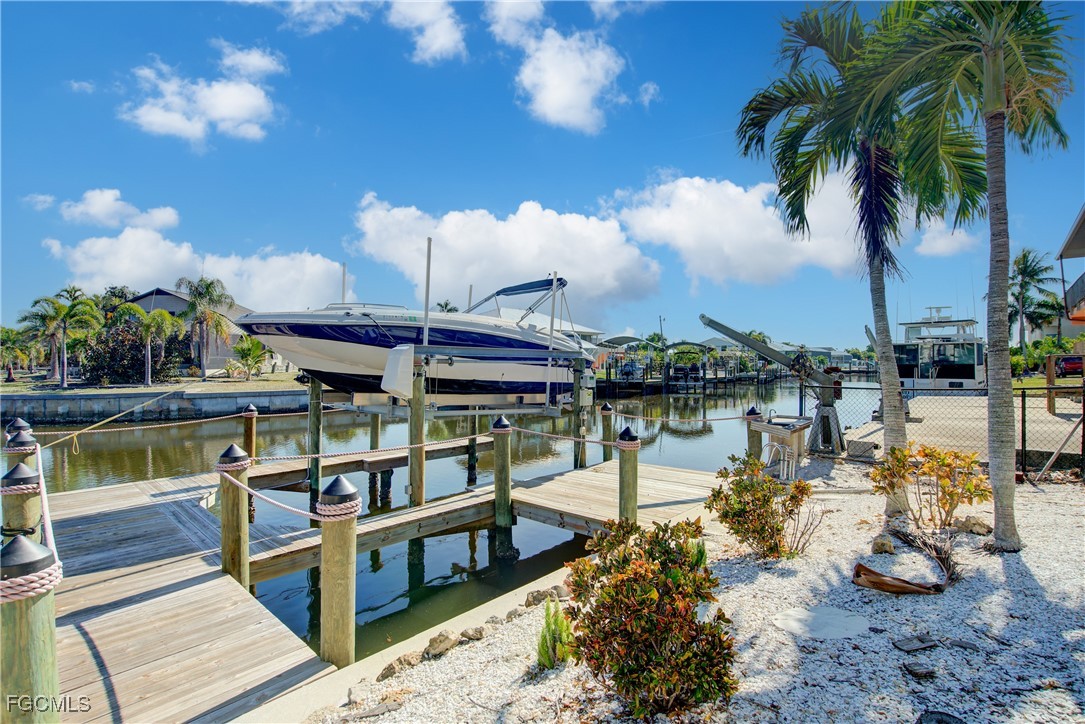 3184 Stringfellow Road St. James City, FL 33956 - Photo 3 of 46 Gallery Image 3