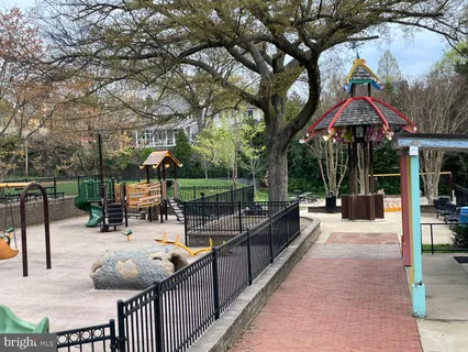 $1,100,000 | 2901 Newark Street Northwest, Washington, DC 20008