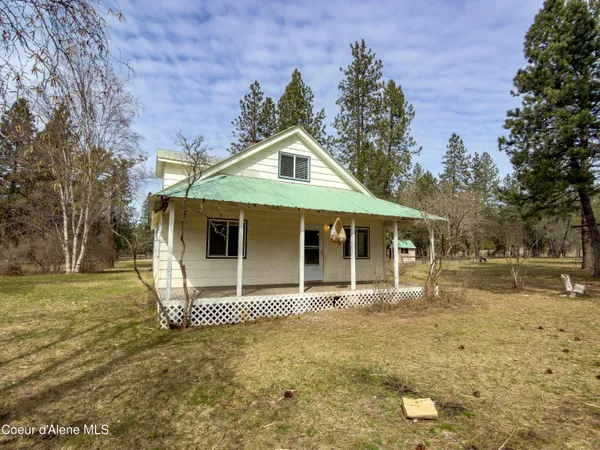 $599,900 | 919 Silver Springs Road, Moyie Springs, ID 83845