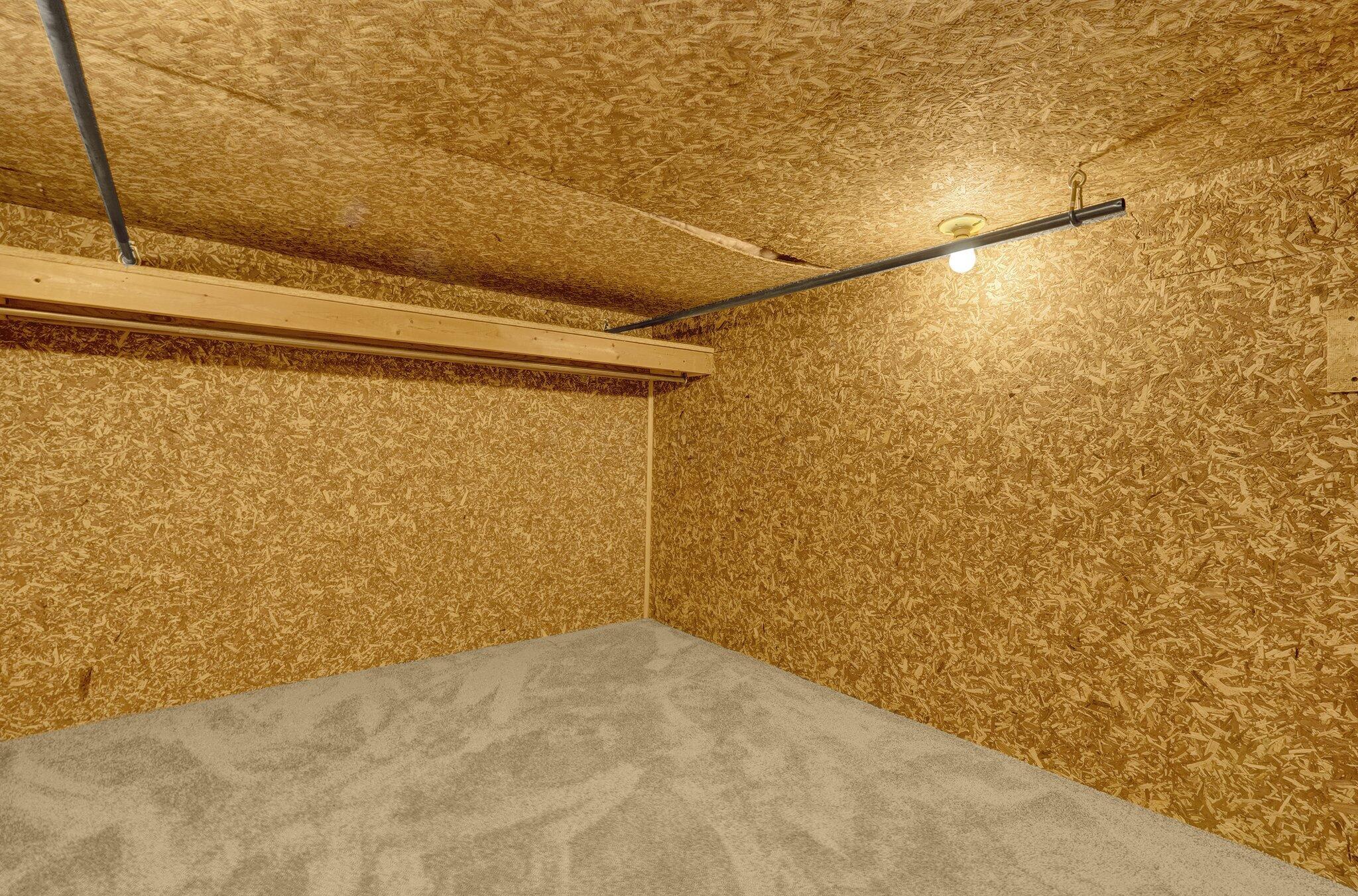 5120 Etna Road Columbus, OH 43213 - Photo 28 of 60 Master bed/bath with extra attic space from walk in closet