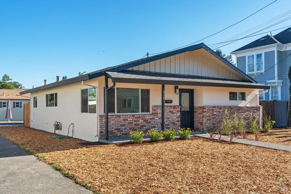 $850,000 | 519 7th Street, Petaluma, CA 94952