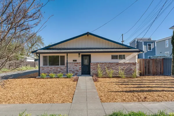 $850,000 | 519 7th Street, Petaluma, CA 94952