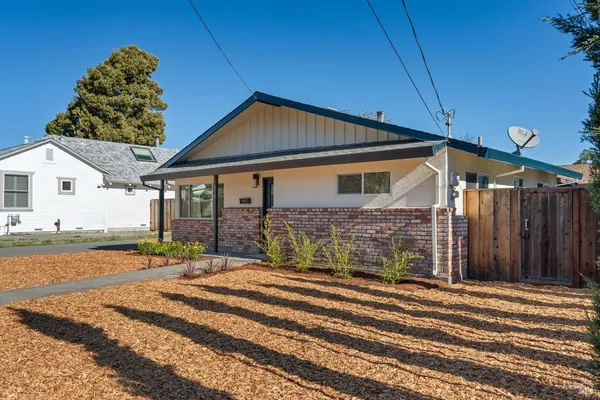 $850,000 | 519 7th Street, Petaluma, CA 94952