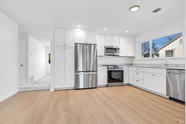 $850,000 | 519 7th Street, Petaluma, CA 94952