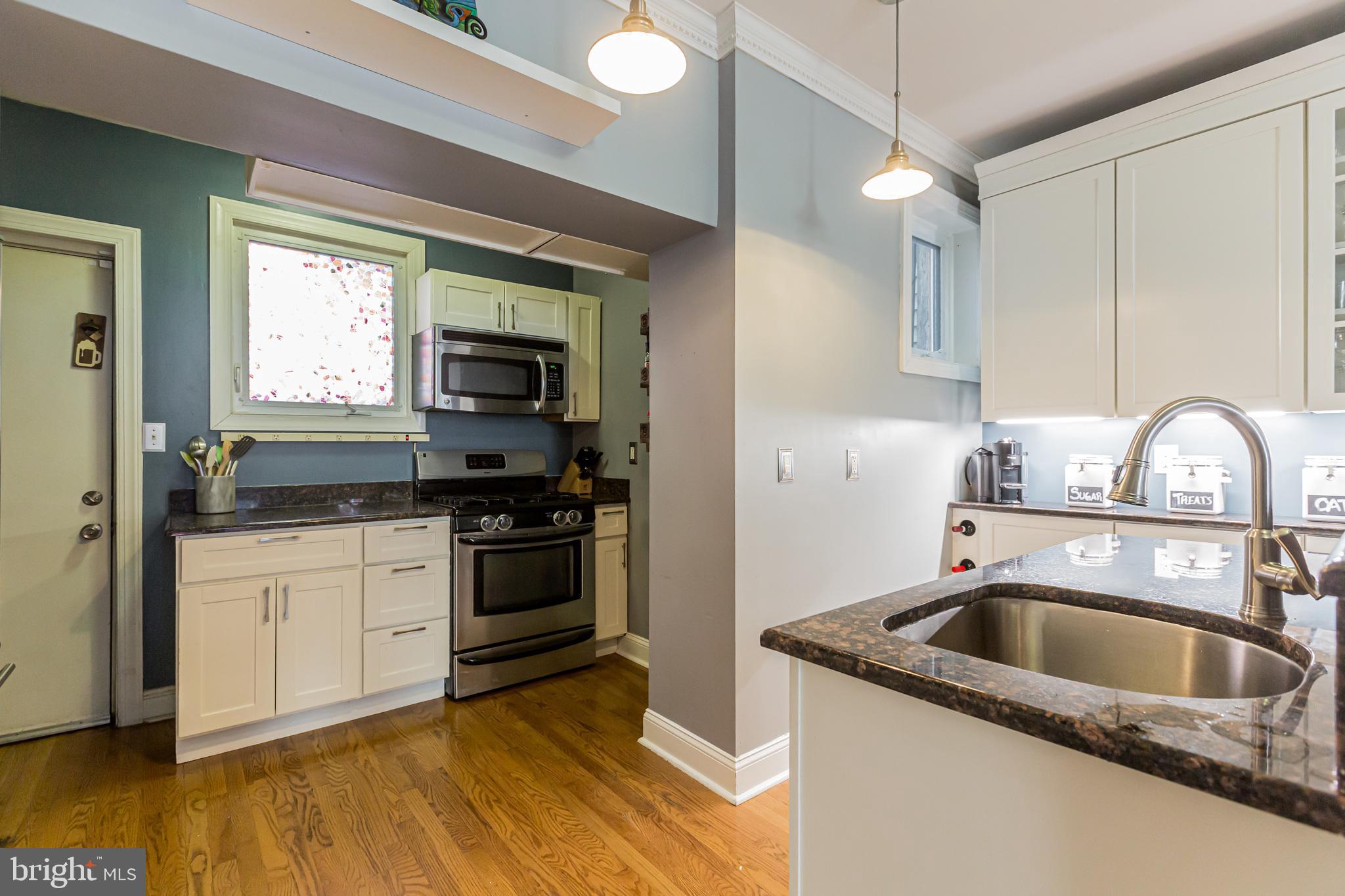 1013 South Bouvier Street Philadelphia, PA 19146 - Photo 12 of 30