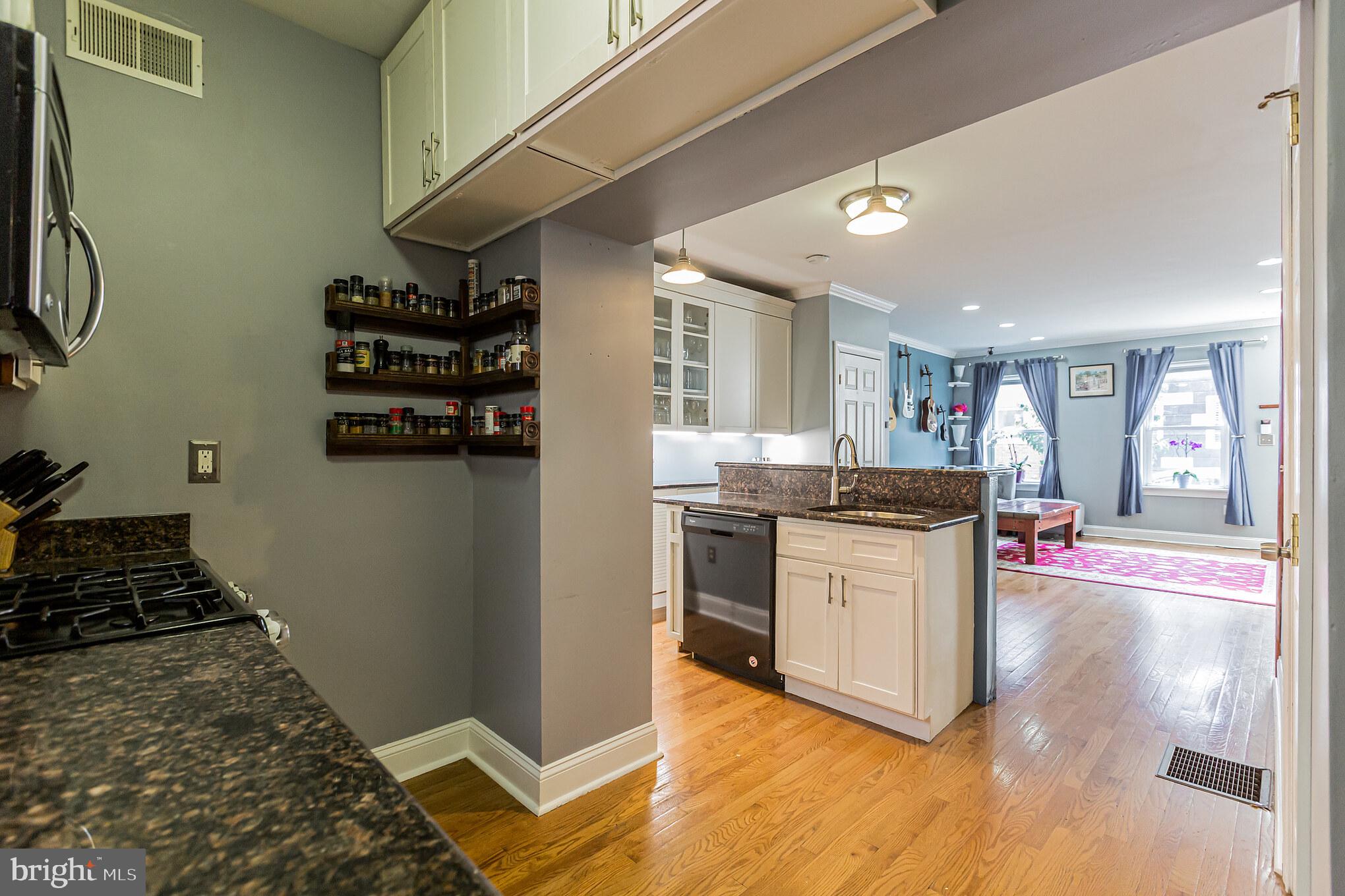 1013 South Bouvier Street Philadelphia, PA 19146 - Photo 15 of 30