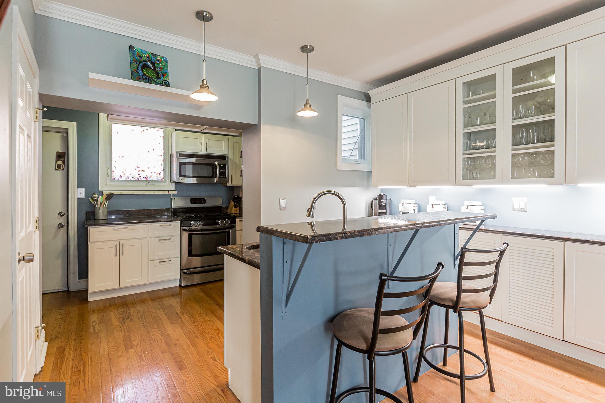 1013 South Bouvier Street Philadelphia, PA 19146 - Photo 10 of 30