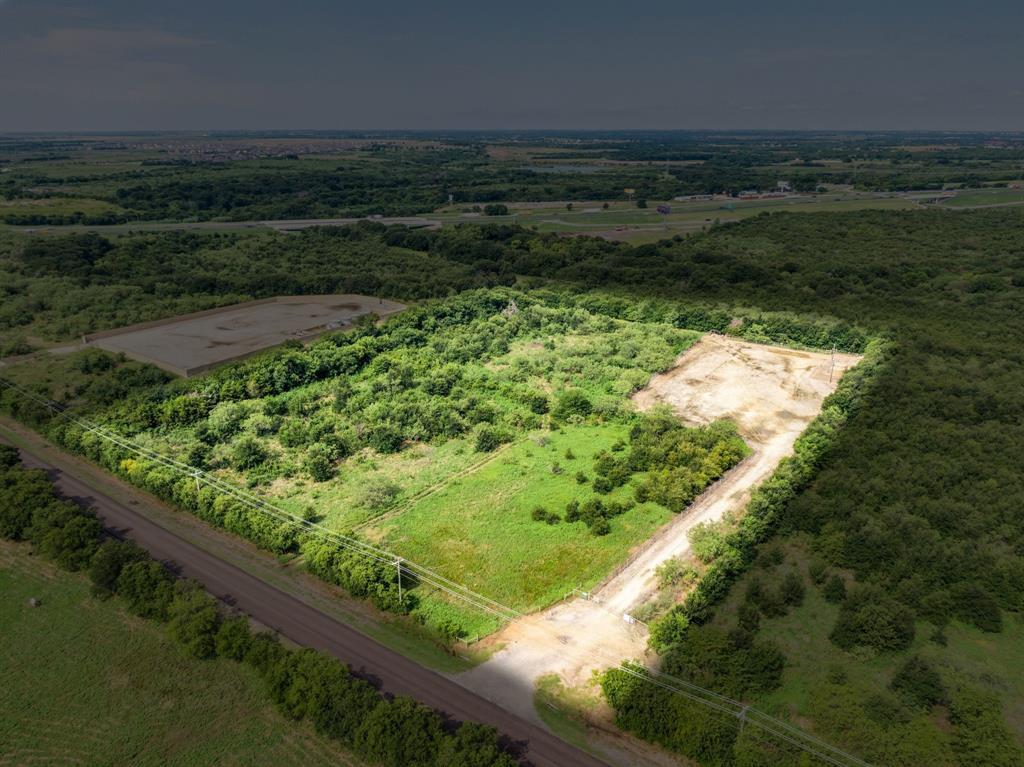 0 Fm-661 Midlothian, TX 76065 - Photo 5 of 30 a view of a garden with a lake