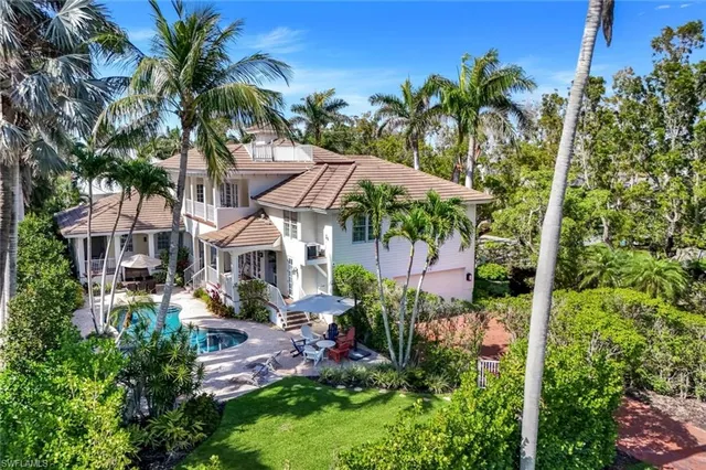 $8,390,000 | 1550 Gordon Drive, Naples, FL 34102