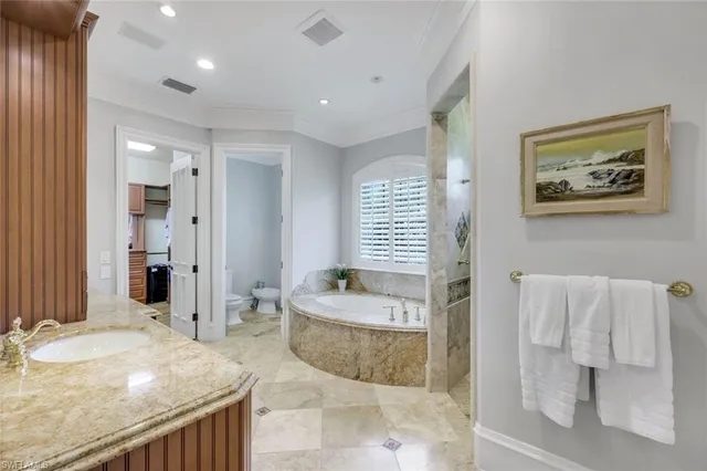 $8,390,000 | 1550 Gordon Drive, Naples, FL 34102