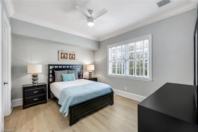 $8,390,000 | 1550 Gordon Drive, Naples, FL 34102