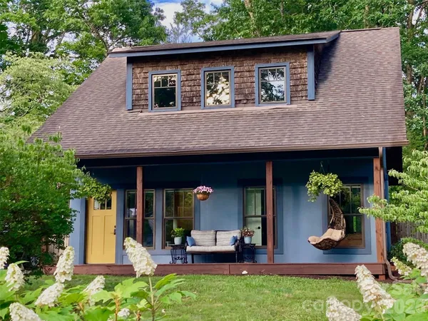 $625,000 | 216 Hiawassee Avenue, Black Mountain, NC 28711