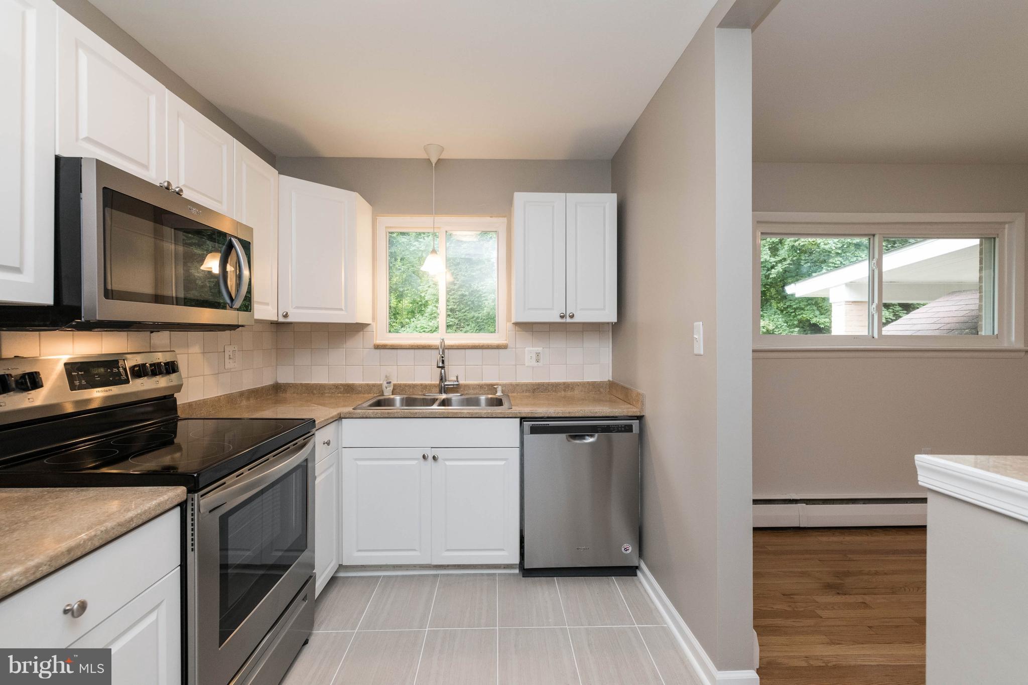 605 Dover Road Pasadena, MD 21122 - Photo 14 of 25 Kitchen