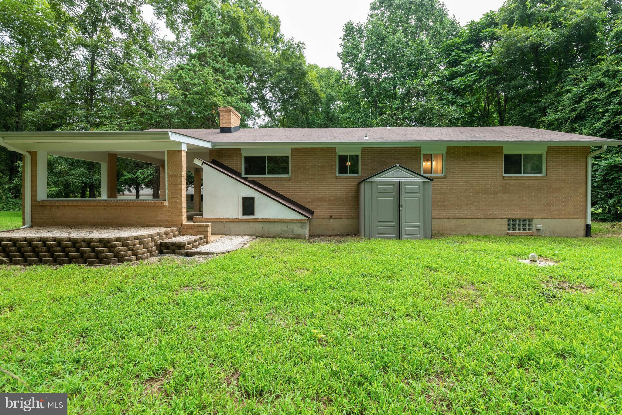 605 Dover Road Pasadena, MD 21122 - Photo 5 of 25 Exterior (Rear)