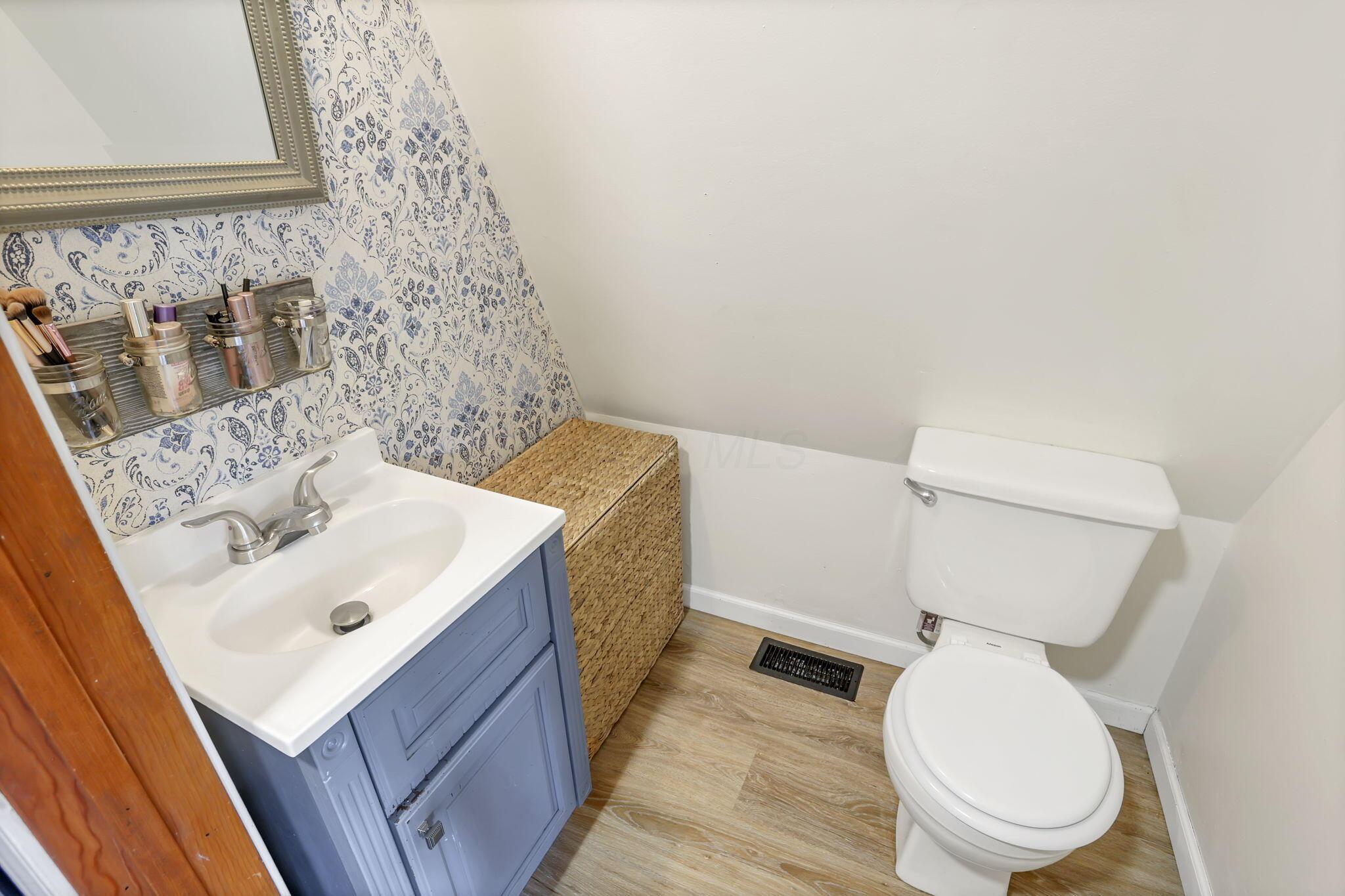 22540 Bunker Hill Road Sugar Grove, OH 43155 - Photo 15 of 79 Half Bath