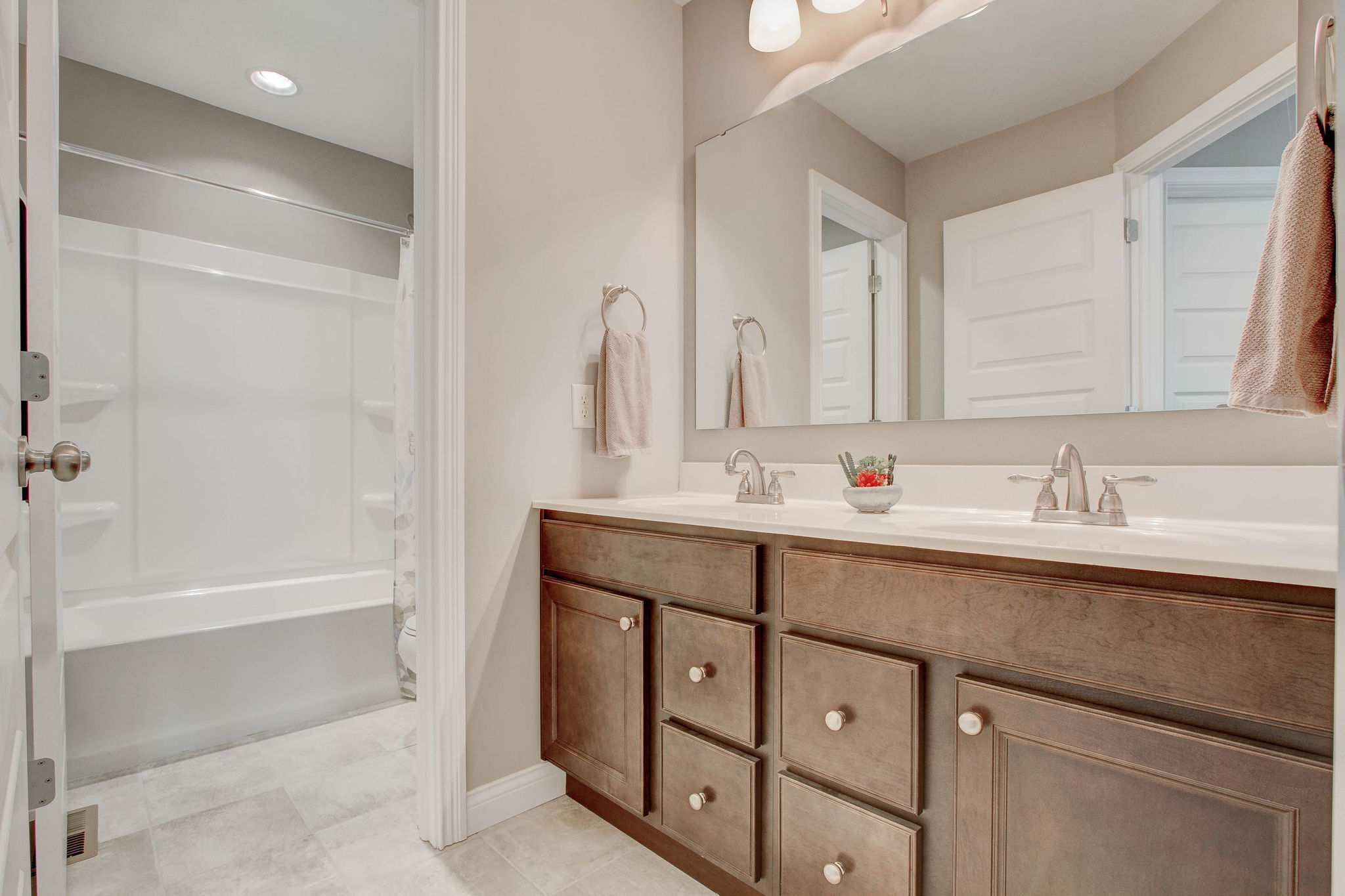 12462 Hidden Spring Cove Fishers, IN 46037 - Photo 38 of 63 Gallery Image 38