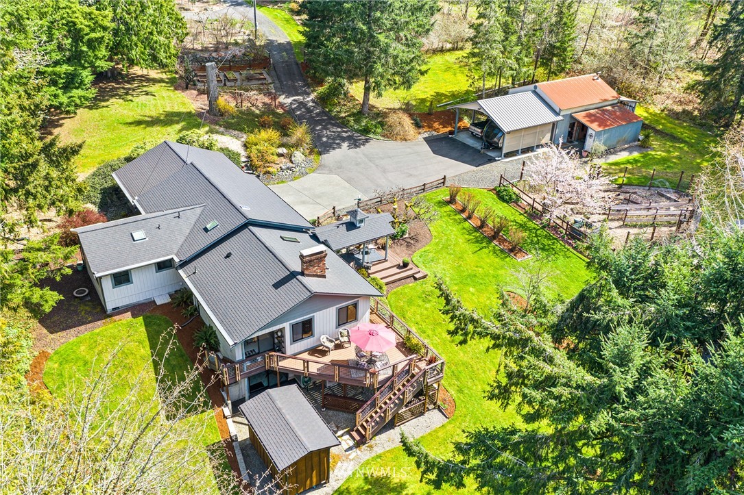 6135 Woodard Bay Road Northeast Olympia, WA 98506 - Photo 2 of 40 Gallery Image 2