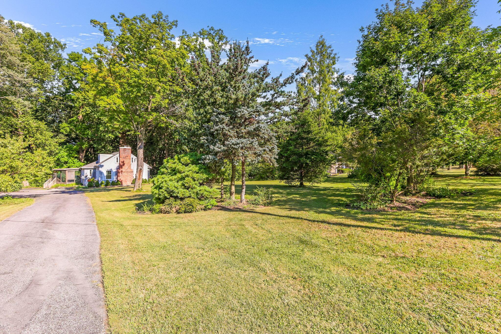 7949 Flint Road Columbus, OH 43235 - Photo 52 of 68 52-web-or-mls-G02A2315