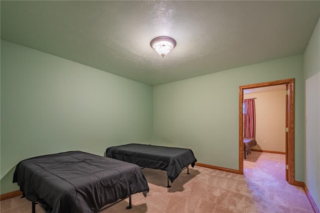 267 Mowl Road Washington, PA 15301 - Photo 14 of 25