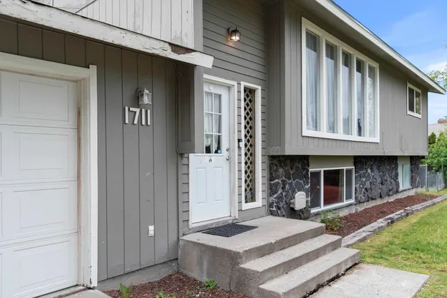 $420,000 | 1711 North McKee Road, Spokane Valley, WA 99016