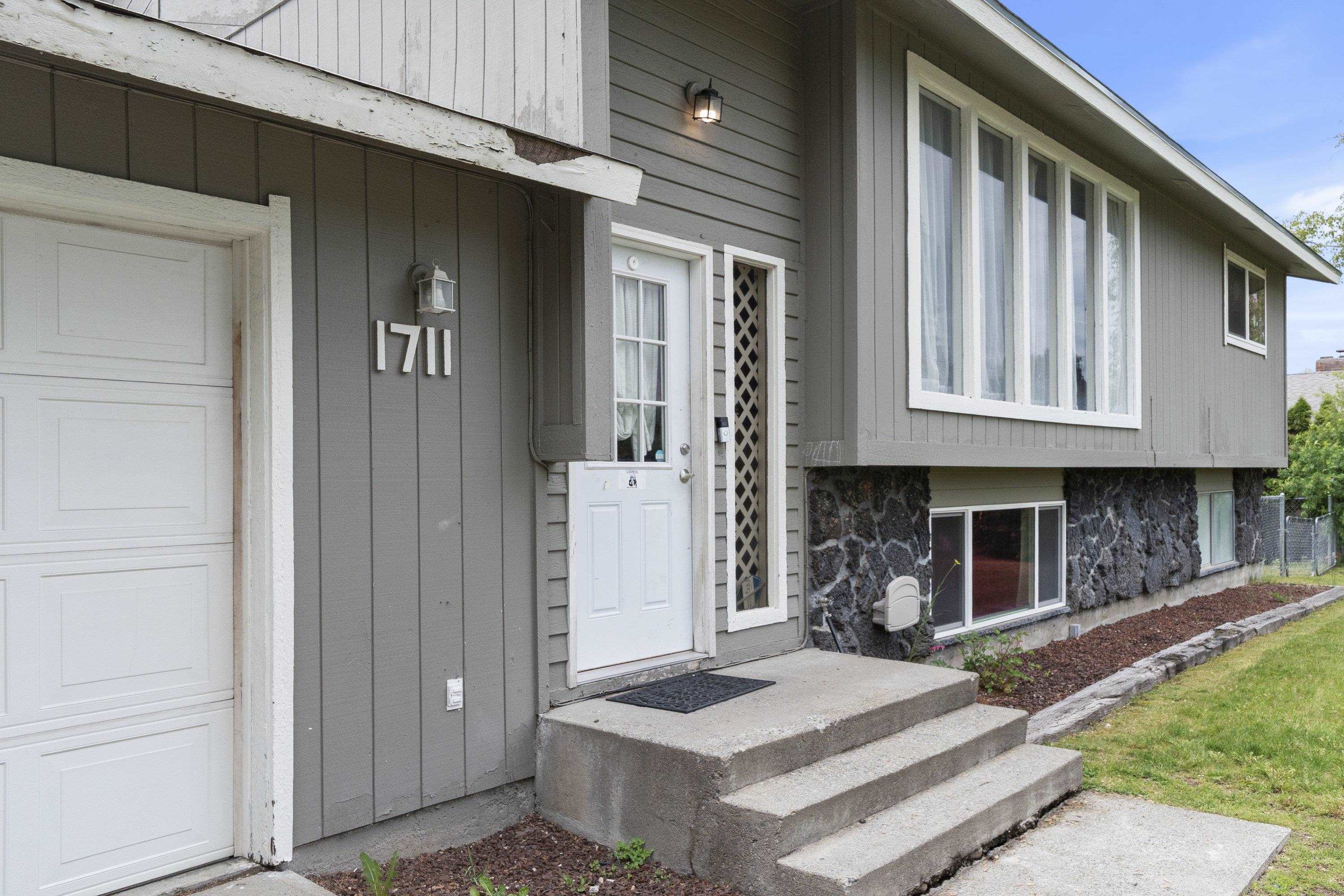 1711 North McKee Road Spokane Valley, WA 99016 - Photo 3 of 26