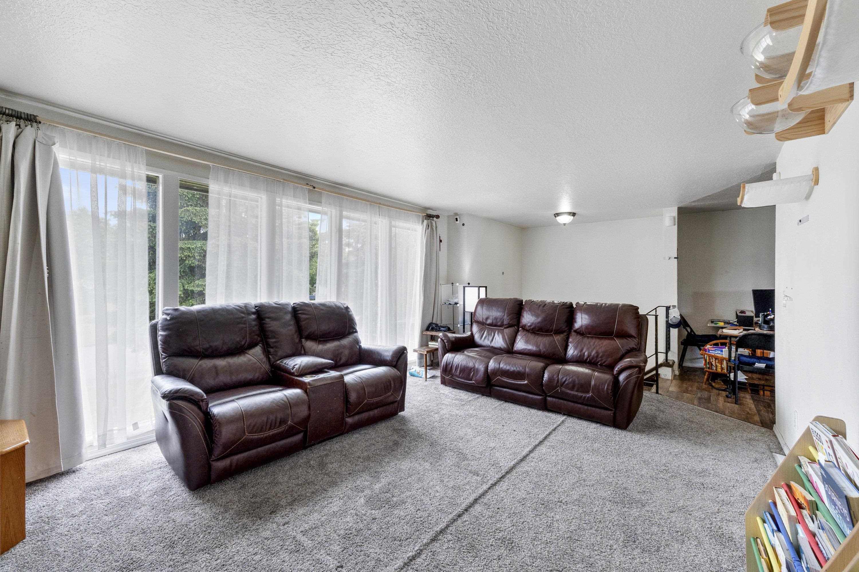 1711 North McKee Road Spokane Valley, WA 99016 - Photo 6 of 26