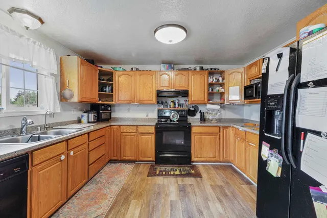 $420,000 | 1711 North McKee Road, Spokane Valley, WA 99016