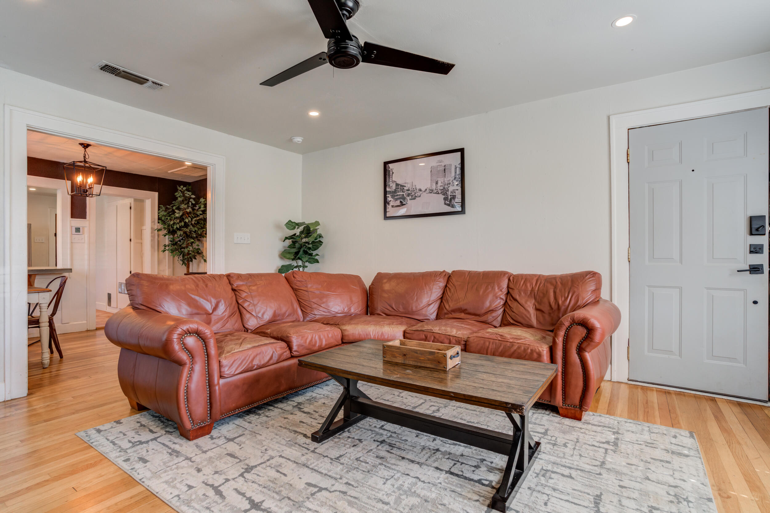 2116 25th Street Lubbock, TX 79411 - Photo 8 of 39 DSC04109_10_11_12_13