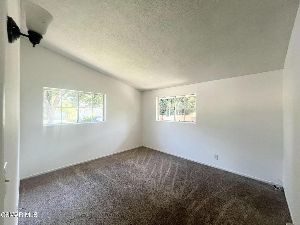 1507 4th Street Simi Valley, CA 93065 - Photo 5 of 16 an empty room with a window