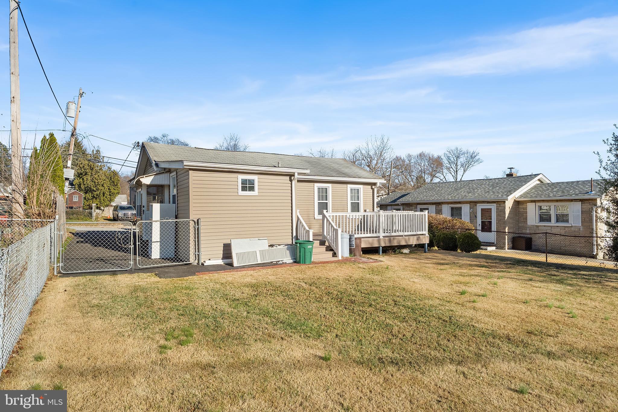 4948 Greenwood Street Brookhaven, PA 19015 - Photo 37 of 44