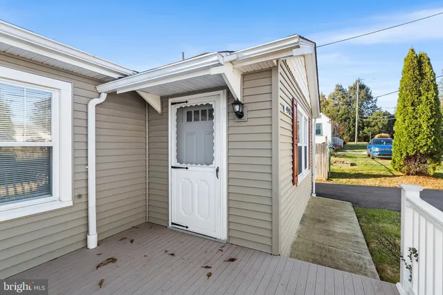 $345,000 | 4948 Greenwood Street, Brookhaven, PA 19015