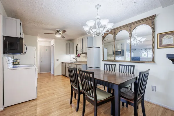 $134,900 | 21 High Gate Trail, Unit 4, Perinton, NY 14450