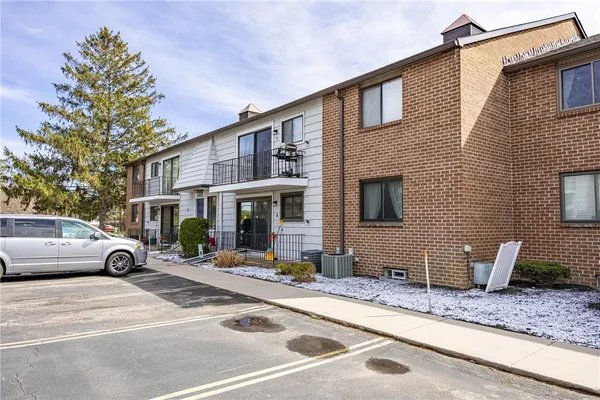 $134,900 | 21 High Gate Trail, Unit 4, Perinton, NY 14450