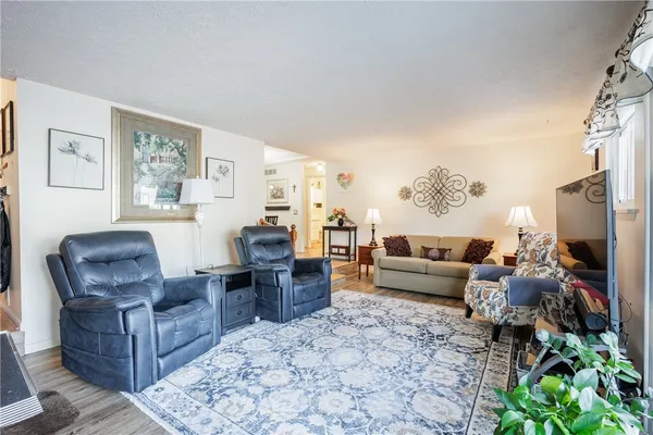 $134,900 | 21 High Gate Trail, Unit 4, Perinton, NY 14450