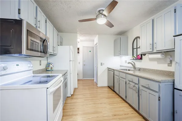 $134,900 | 21 High Gate Trail, Unit 4, Perinton, NY 14450