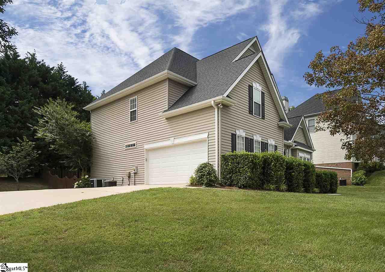 112 Richglen Way Greer, SC 29650 - Photo 2 of 30 Gallery Image 2