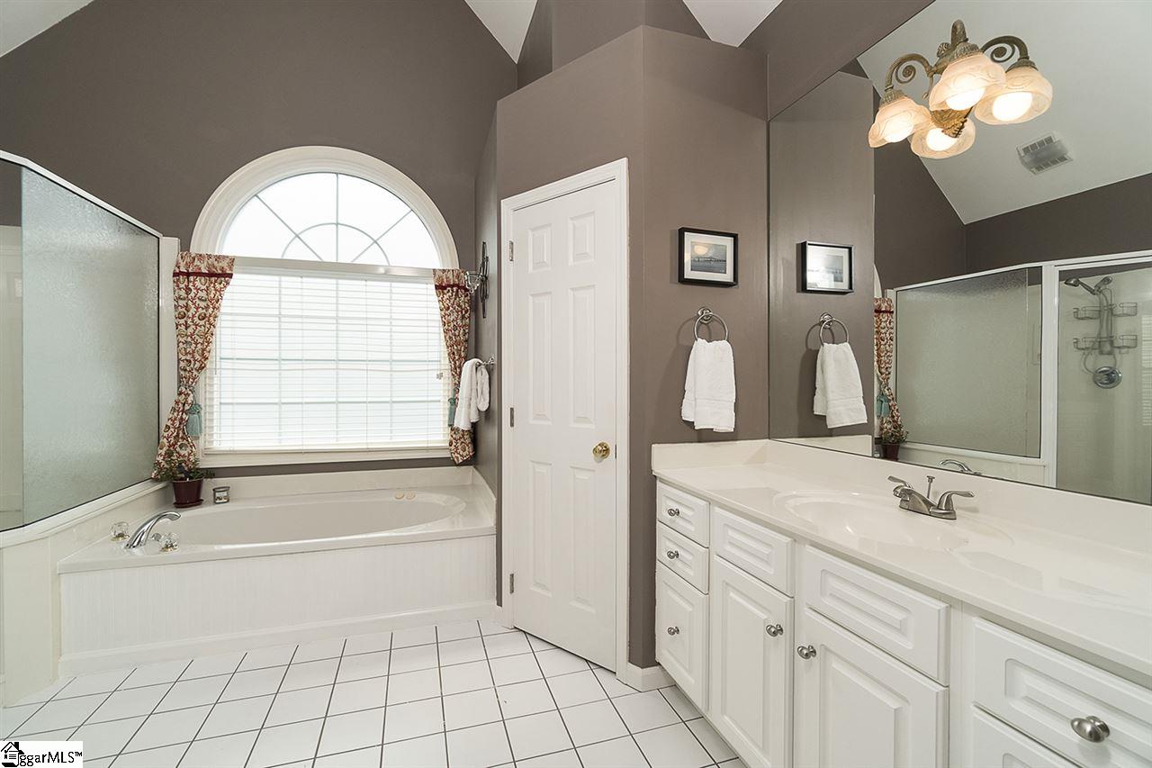 112 Richglen Way Greer, SC 29650 - Photo 18 of 30 Gallery Image 18