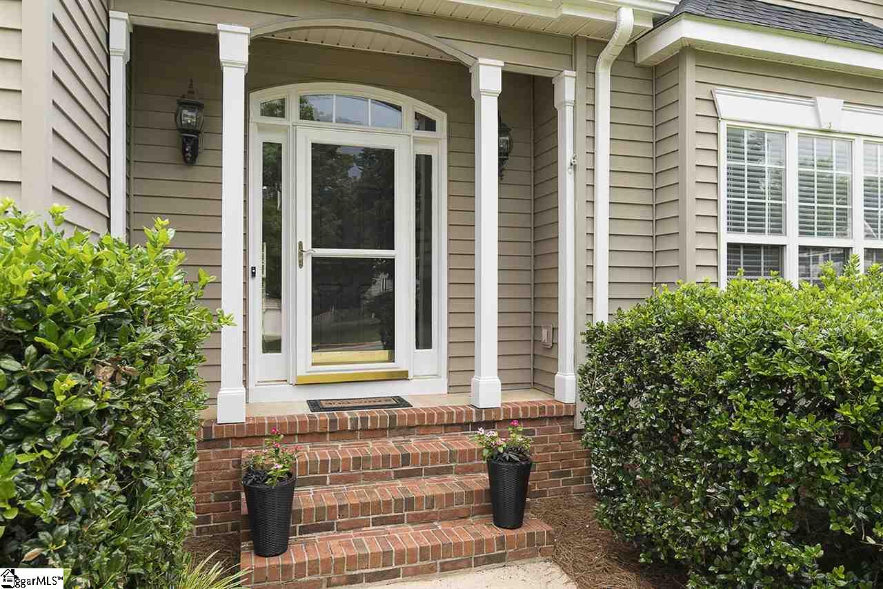 112 Richglen Way Greer, SC 29650 - Photo 3 of 30 Gallery Image 3