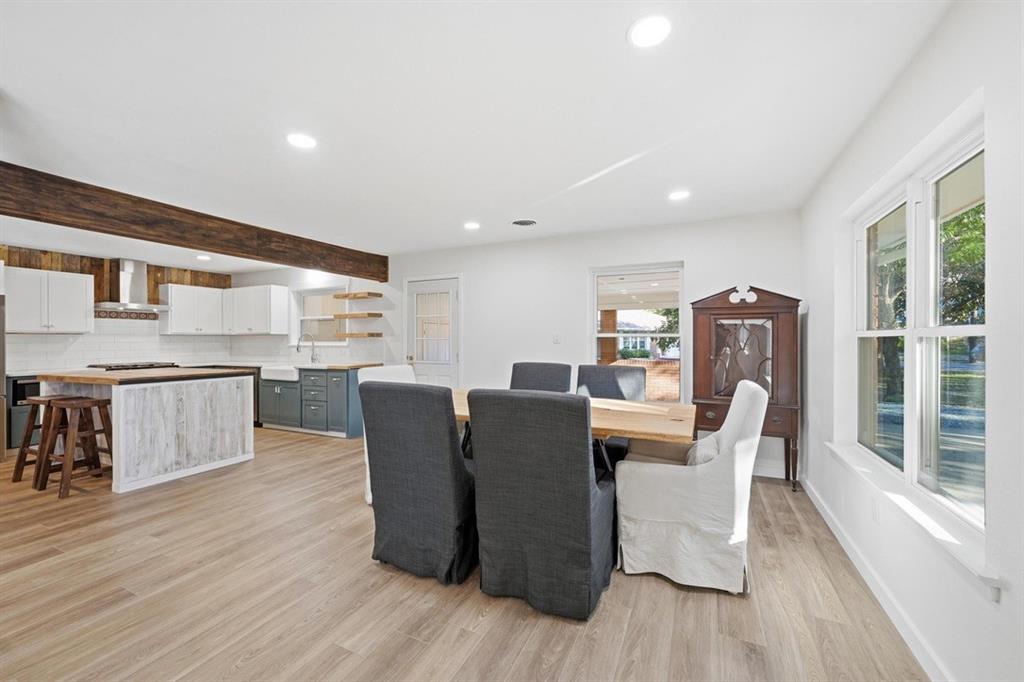 450 Kelly Lane Van Alstyne, TX 75495 - Photo 7 of 16 a living room with furniture and a wooden floor